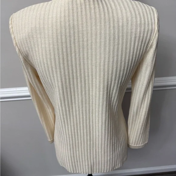 St John jacket 4 Cream Button-Up Women's jacket - Picture 3 of 10